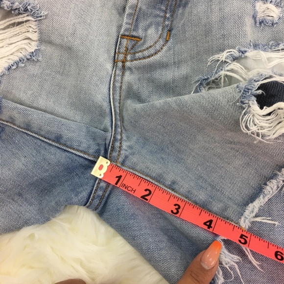 Nasty Gal Cut-Off ripped Torn Denim Jean Shorts - Picture 6 of 8